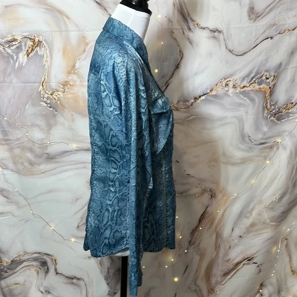 Michael Kors Long Sleeve Collared Button Up Snakeskin Blue Size S - Picture 4 of 12